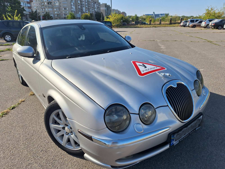 МАГНІТНА НАЛІПКА ТРИКУТНИК "УЧБОВИЙ" НА КАПОТ АВТО ЗЙОМНА