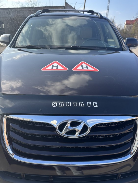НАБІР ЗНАКІВ ДЛЯ НАВЧАЛЬНОГО АВТО 2 ШТ 2 МАЛЕНЬКИХ ТРИКУТНИКА МАГНІТНІ
