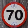 Знак на авто "70" на 2-х присосках зйомний (пластиковий)