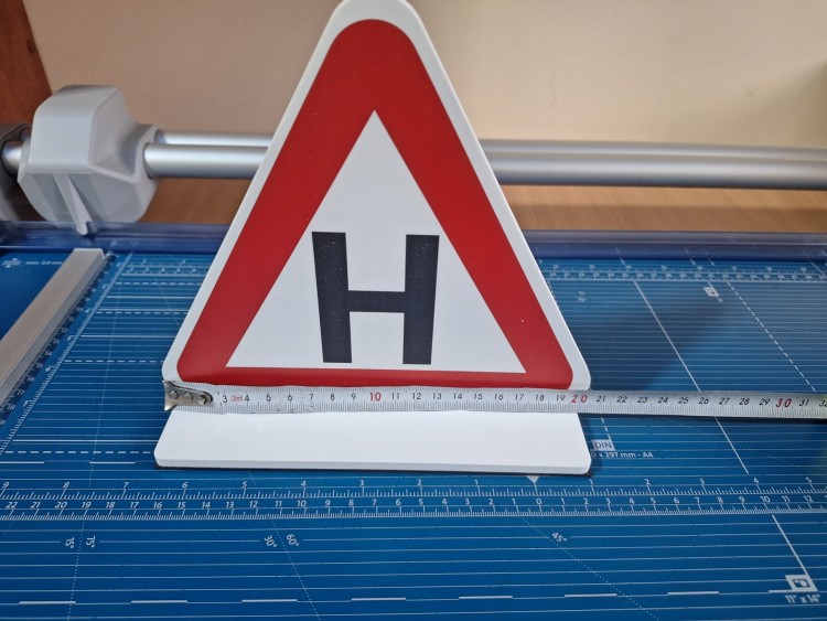 Набір магнітних знаків для навчального авто 5 шт(Чорна Н)
